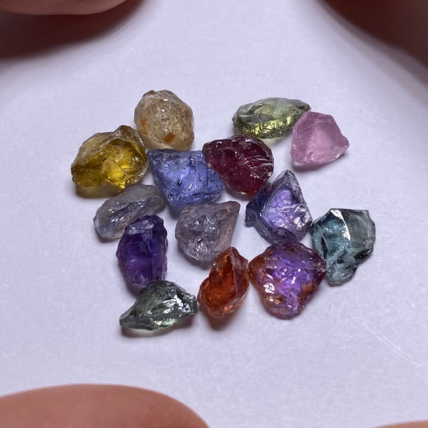 Saphir Naturel Non Traité 4.45 Carats, Umba Tanzanie - Pierre Brute Transparente, Incluse SI