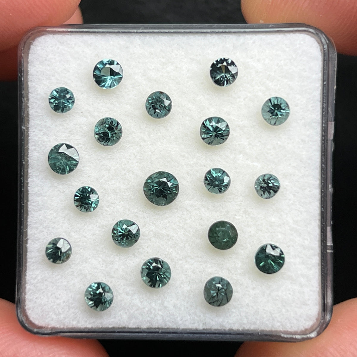 Spinel Gem Cube