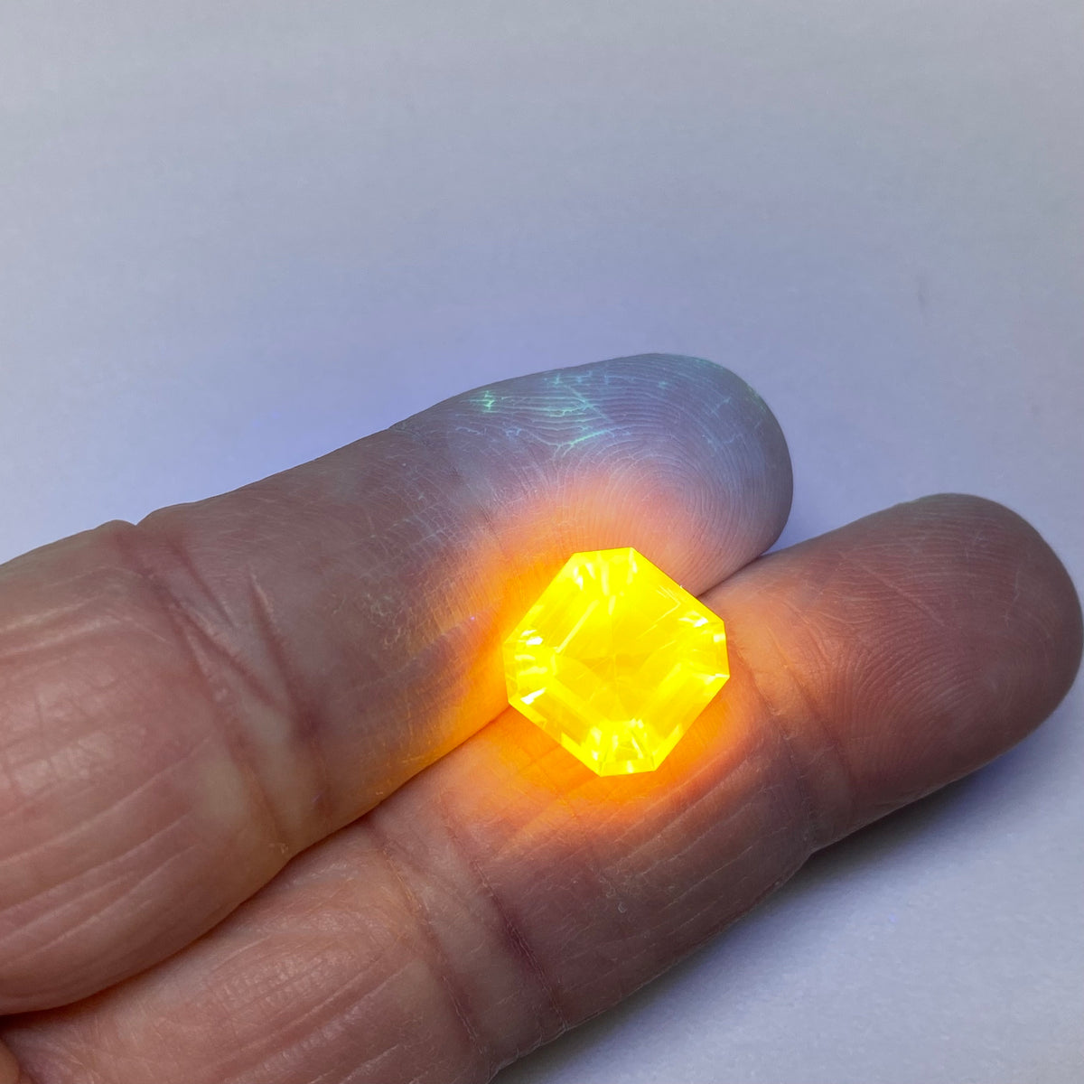 UV Scapolite - Tanzania  (GIA Certified)