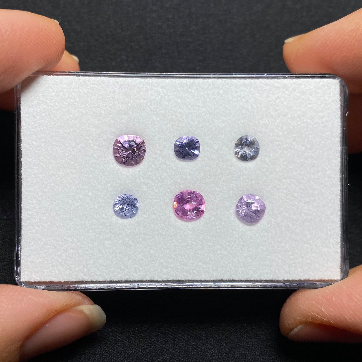 Spinels from An Phú, Vietnam