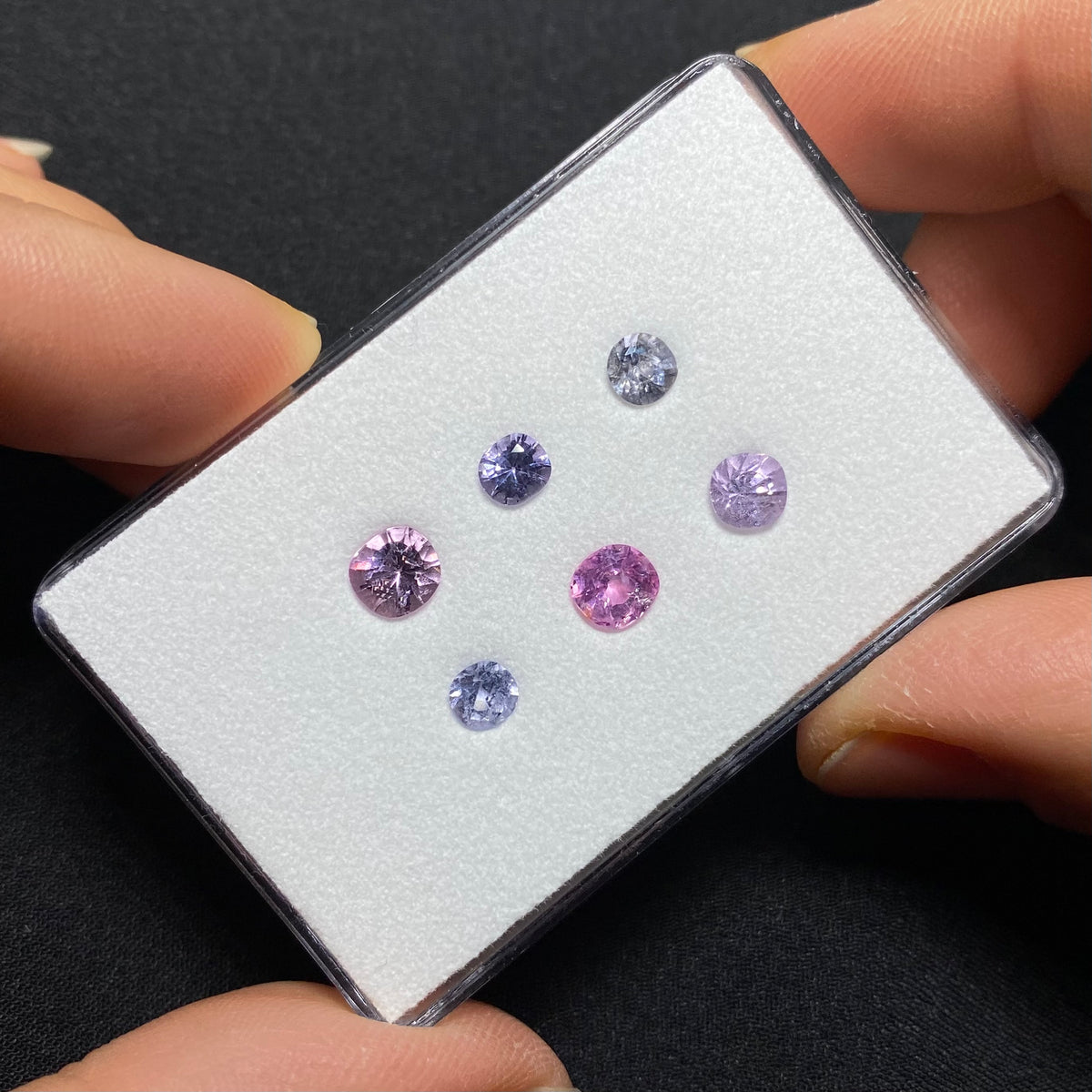 Spinels from An Phú, Vietnam