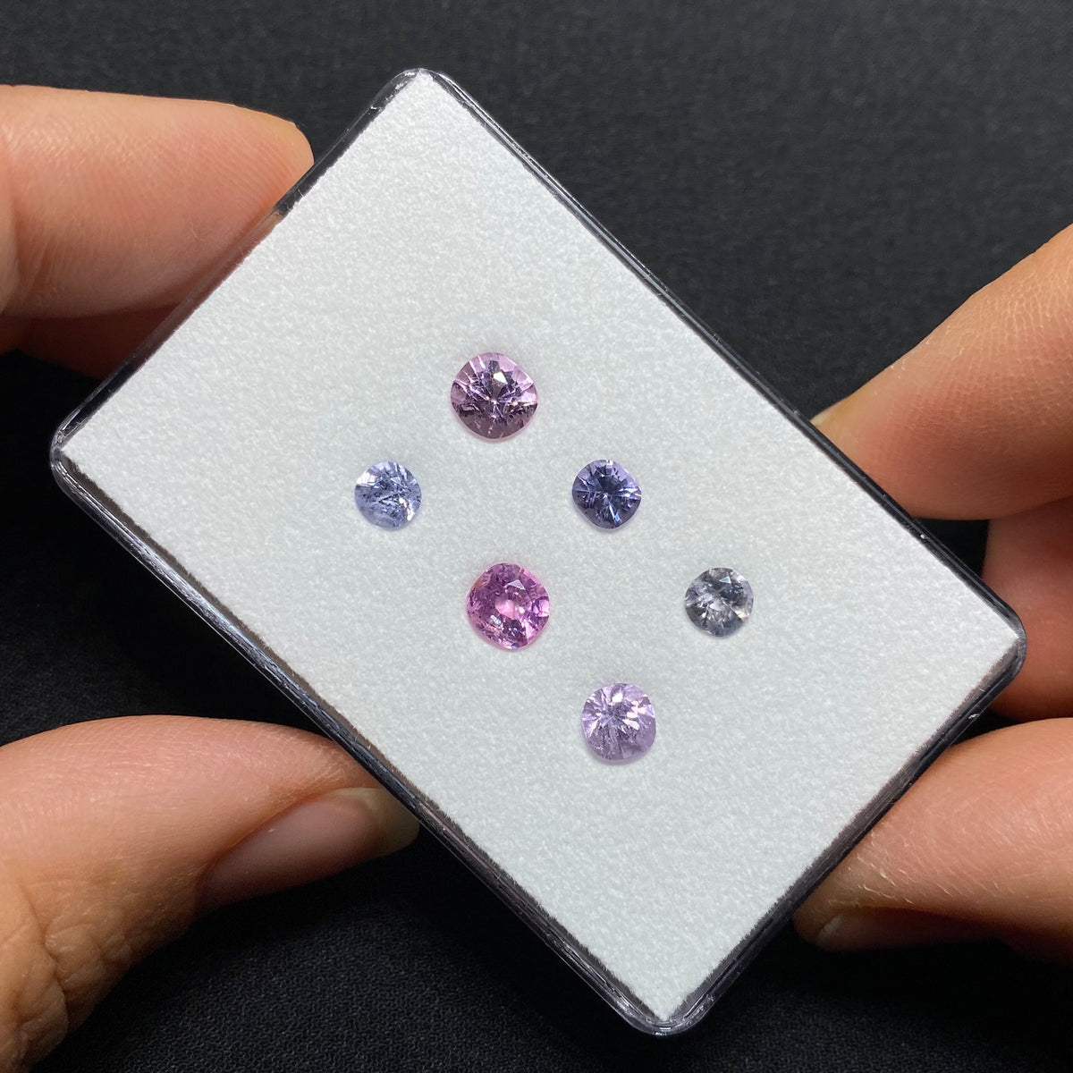 Spinels from An Phú, Vietnam
